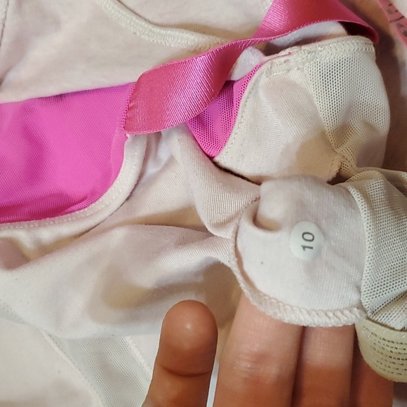 Lululemon MOVE double strap tank top. Stetchy. Built in bra. Pink. Size 10. - Picture 10 of 11